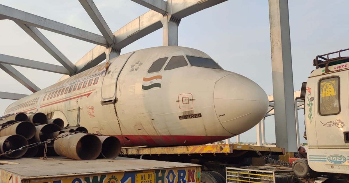 Air India's 'airplane' stuck in the bridge in Aurangabad, was going from Delhi to Patna, know the whole story