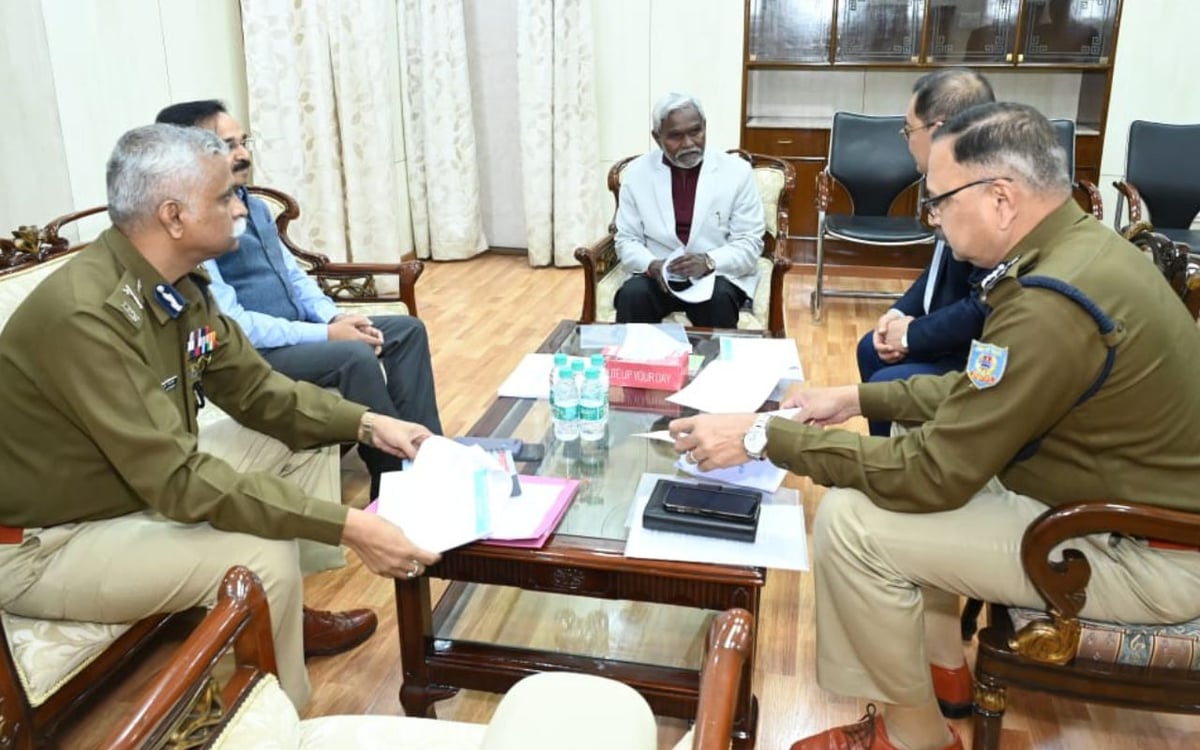 Before JMM Foundation Day, CM Champai Soren held a high level meeting with CS-DGP, gave these instructions
