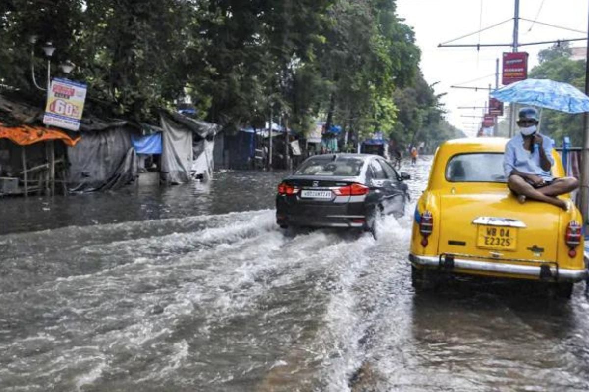 Bengal Weather Update: Chance of rain in six districts of South Bengal including Kolkata even today