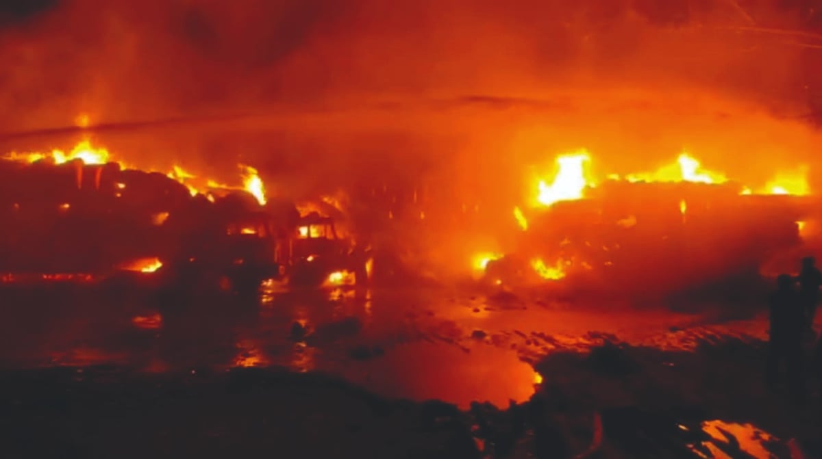 Massive fire in Begusarai, more than 35 houses burnt to ashes, loss worth crores