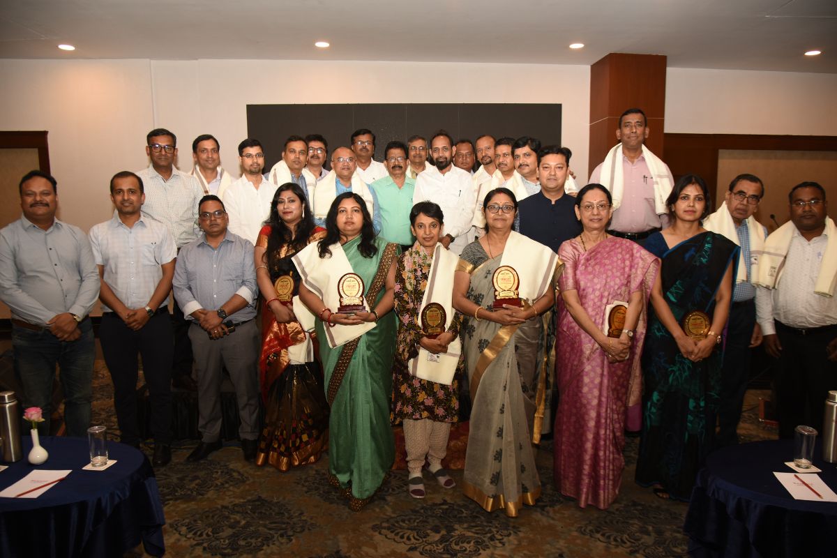 Prabhat Khabar Doctors Honor Ceremony 2024 in Jamshedpur, 26 doctors honored