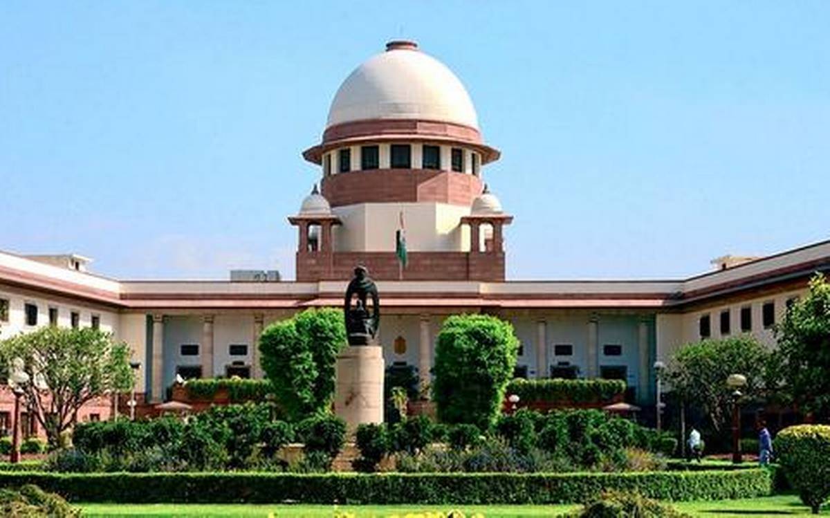 Sri Krishna Janmabhoomi Case: Supreme Court allows petition in Shahi Masjid dispute case.