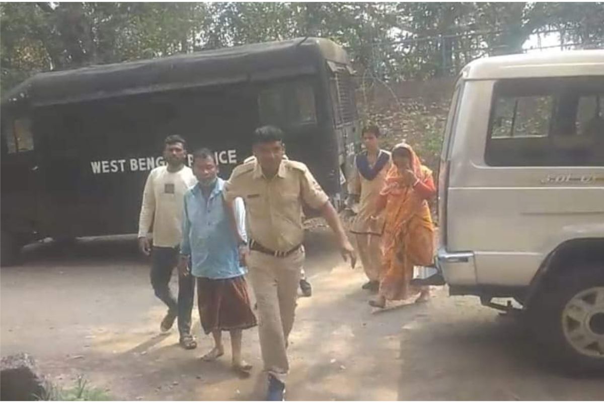 WB News: Police reconstructed the Gopalpur Trinamool worker murder case by taking the accused.