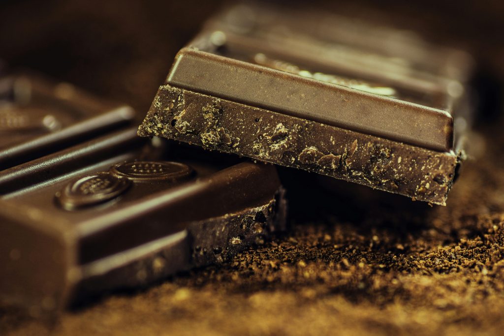 Chocolate Benefits: Eating chocolate gives not only harm but also benefits, know