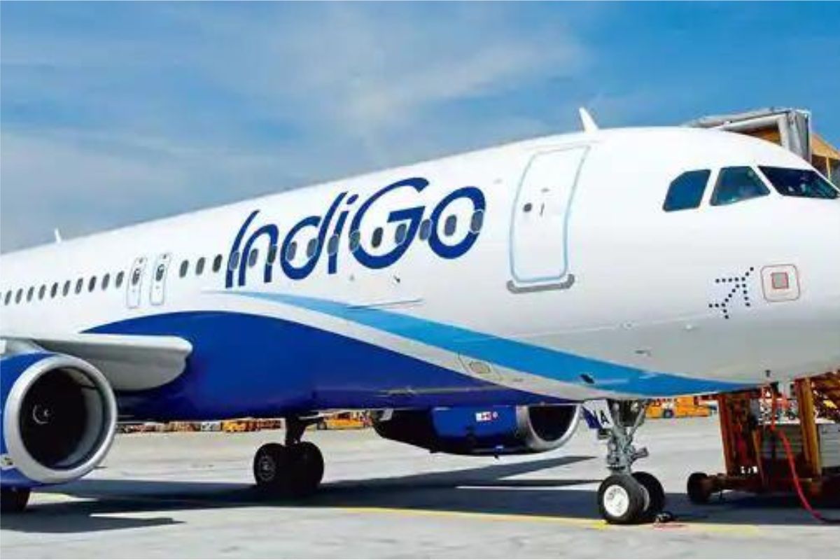 WB News: Passenger tries to open emergency gate of plane at Kolkata airport, creates panic